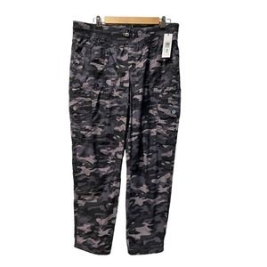 CALVIN KLEIN PERFORMANCE Women's Camouflage Cargo Pocketed Pants Size Large NWT